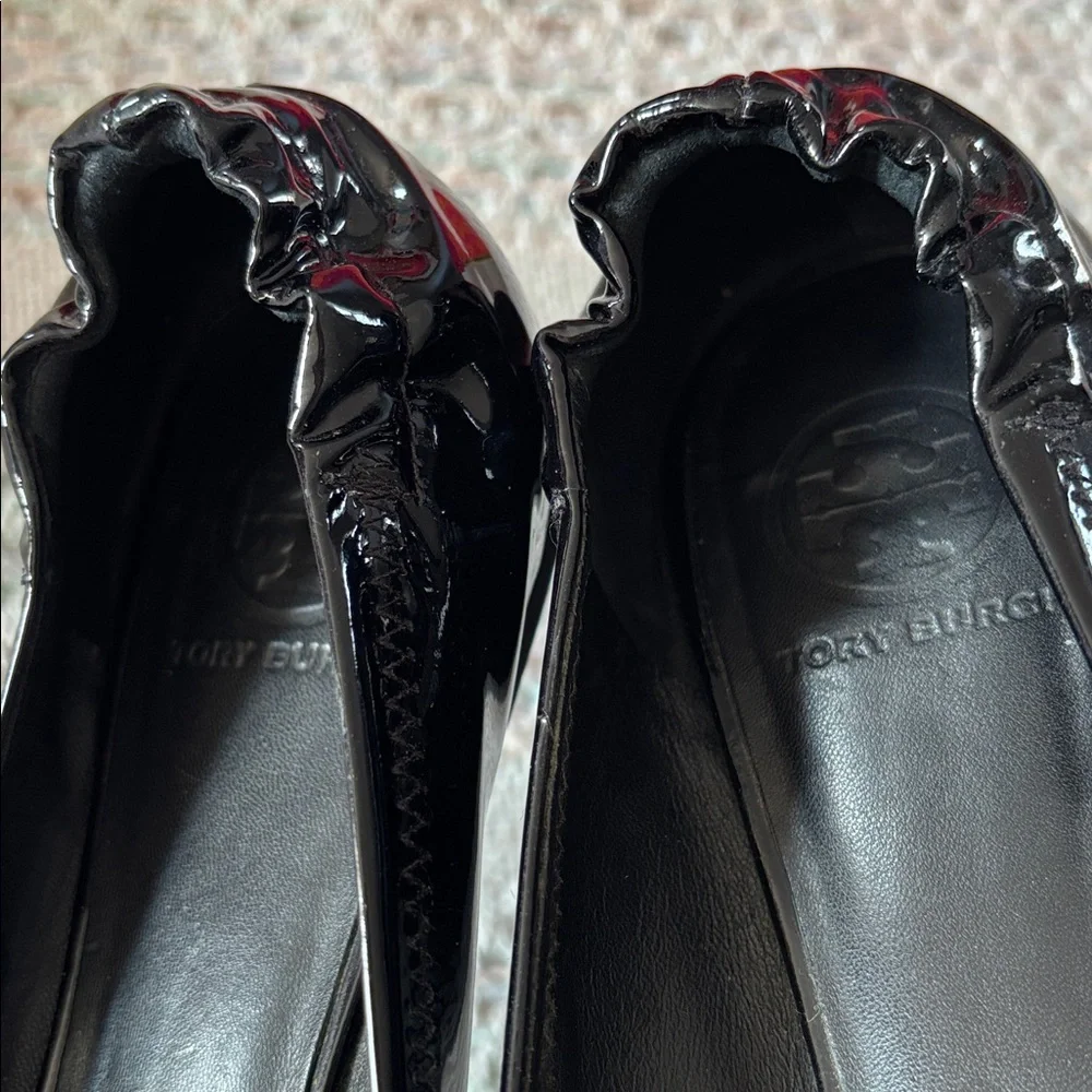 Tory Burch glossy black patent Reva ballet flats sz 8.5 w/box - Picture 4 of 8